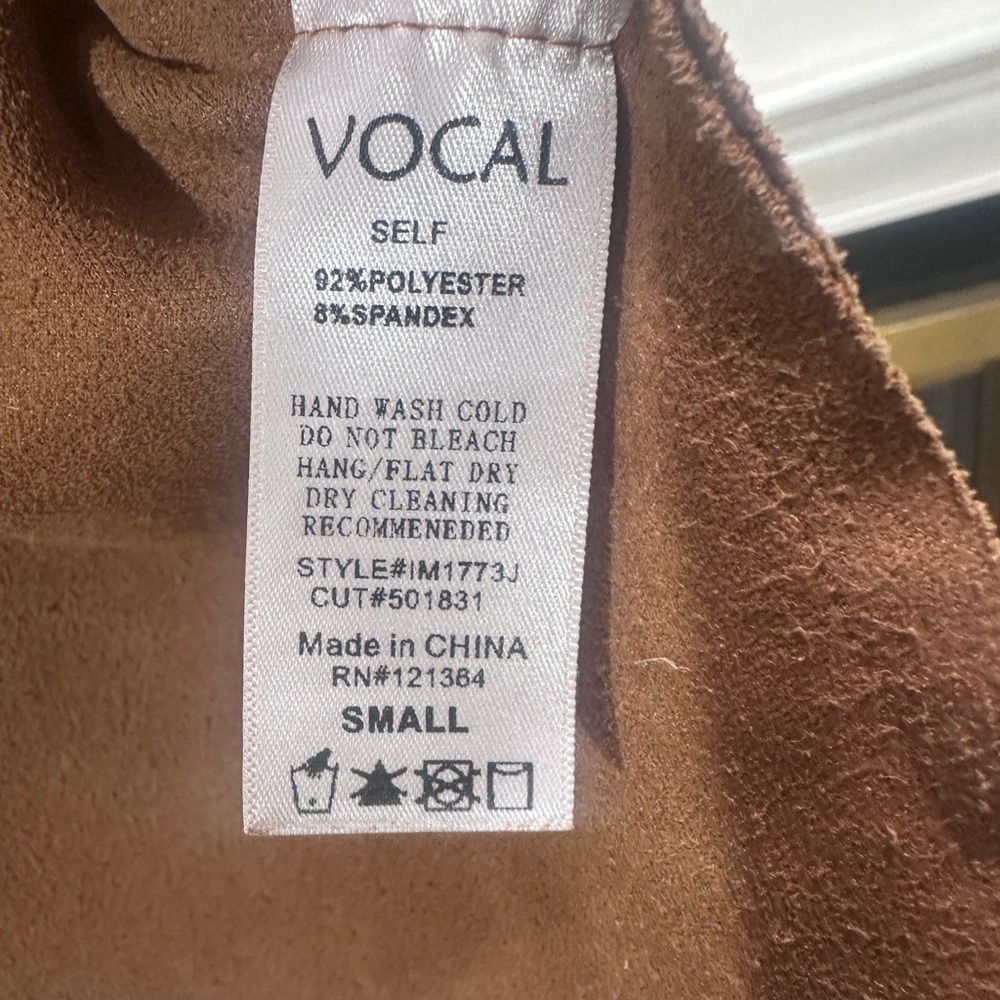 Vocal Faux Suede Fringe‎ Open Front Jacket – Size Small - Picture 15 of 15
